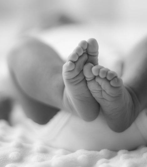baby feet